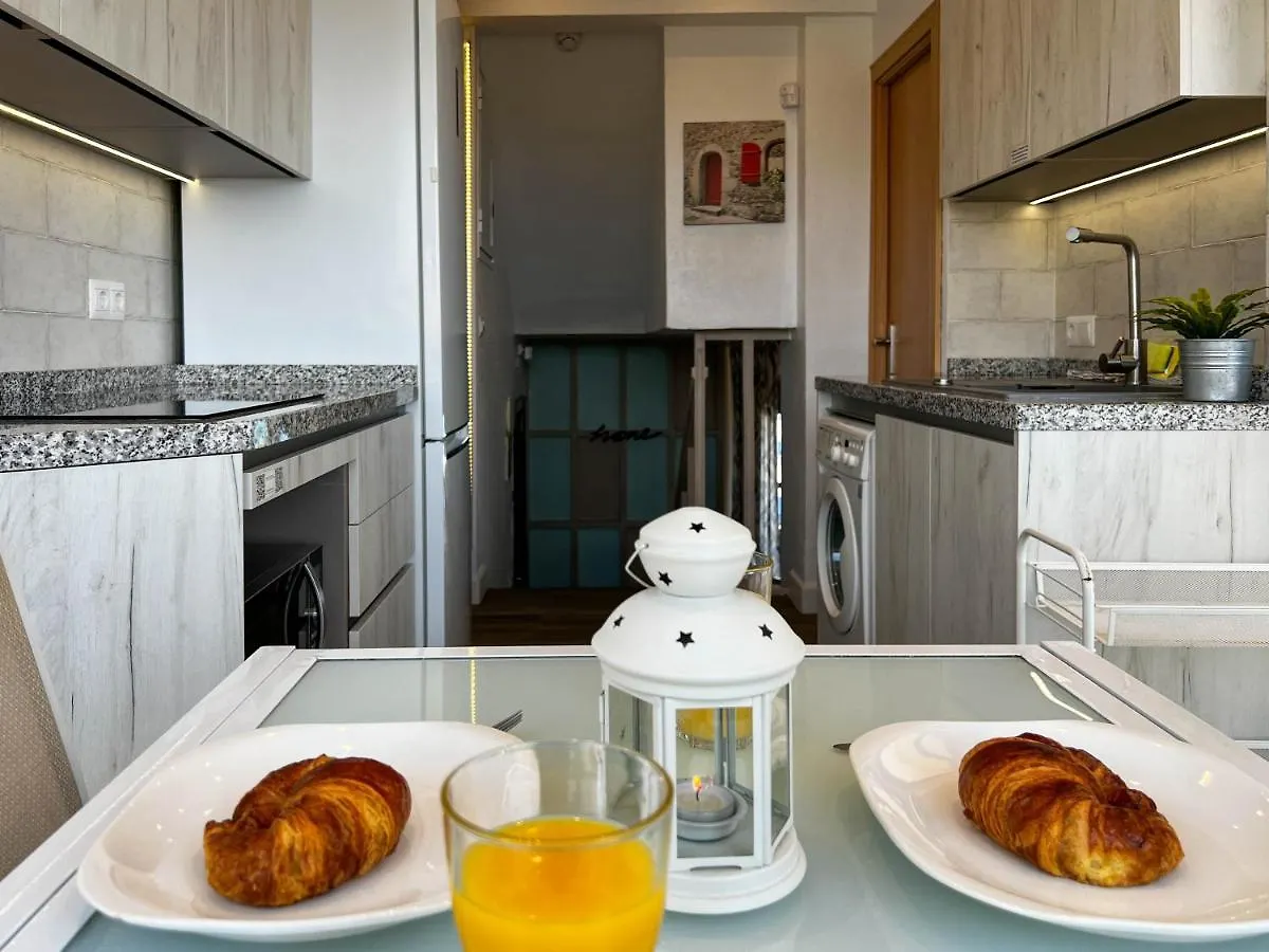 Apartment Aloha Playa Malaga Benalmádena 0*,  España